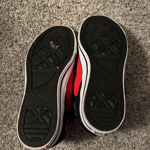 Converse - Picture 3 of 4